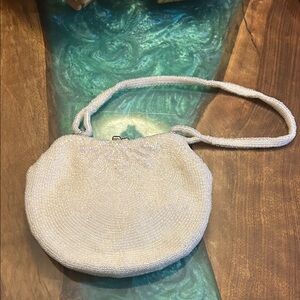 Richere Japan white beaded mini purse clutch kiss-lock handbag, vintage, EUC